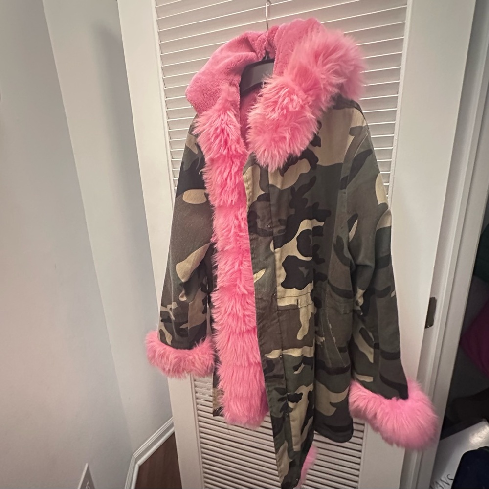 Camouflage Jacket with Pink Fur Trim
